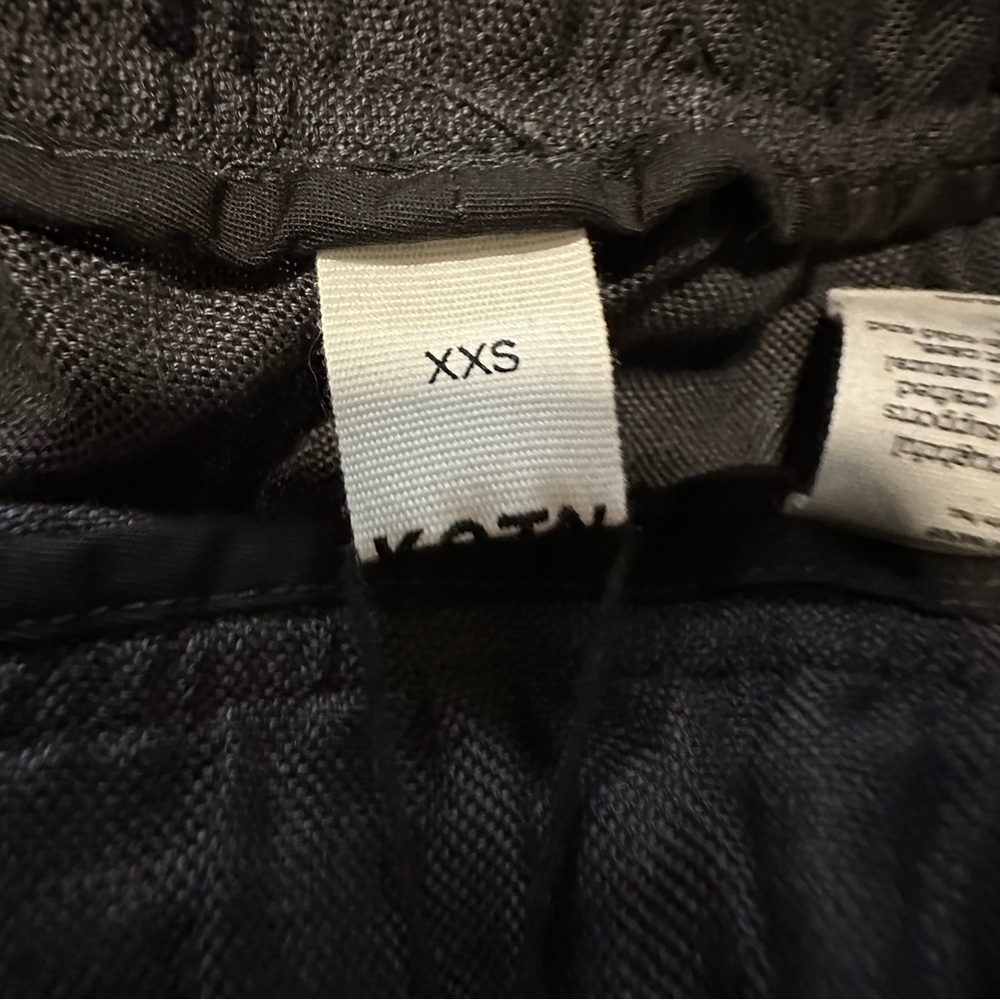 🆕 KOTN Unisex Cairo 100% Linen Shorts NWT - Picture 4 of 8